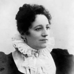 Аделина Адалис